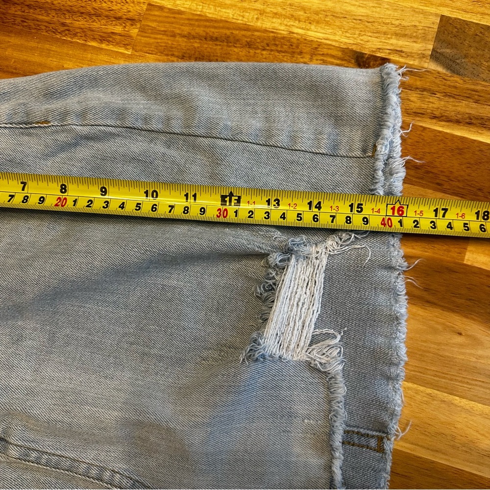 Wild Fable Stylish Light Blue Denim Distressed Mini‎ Skirt size 8 - Picture 3 of 12